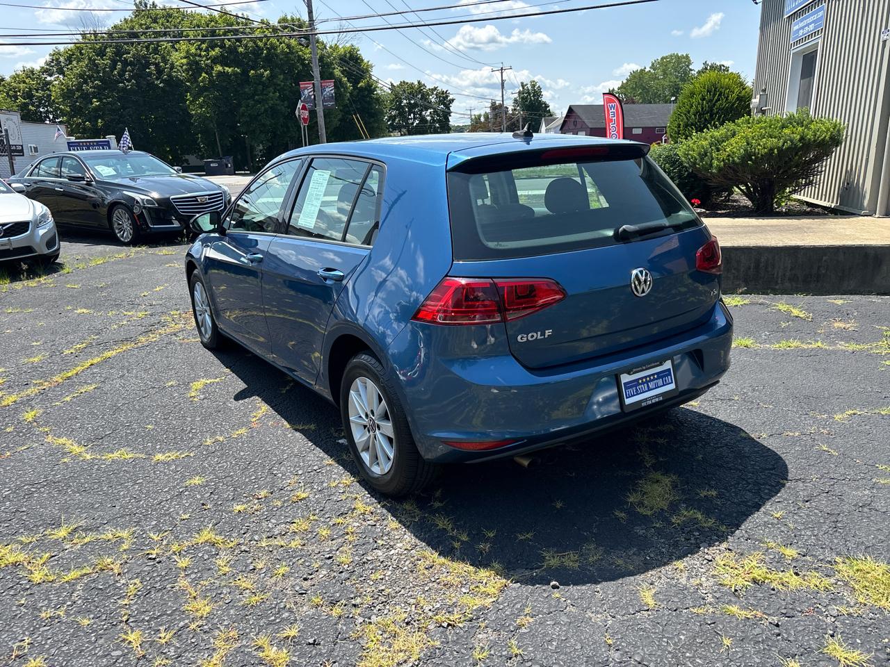 Volkswagen Golf 1.8T 4-Door S Manual 2017