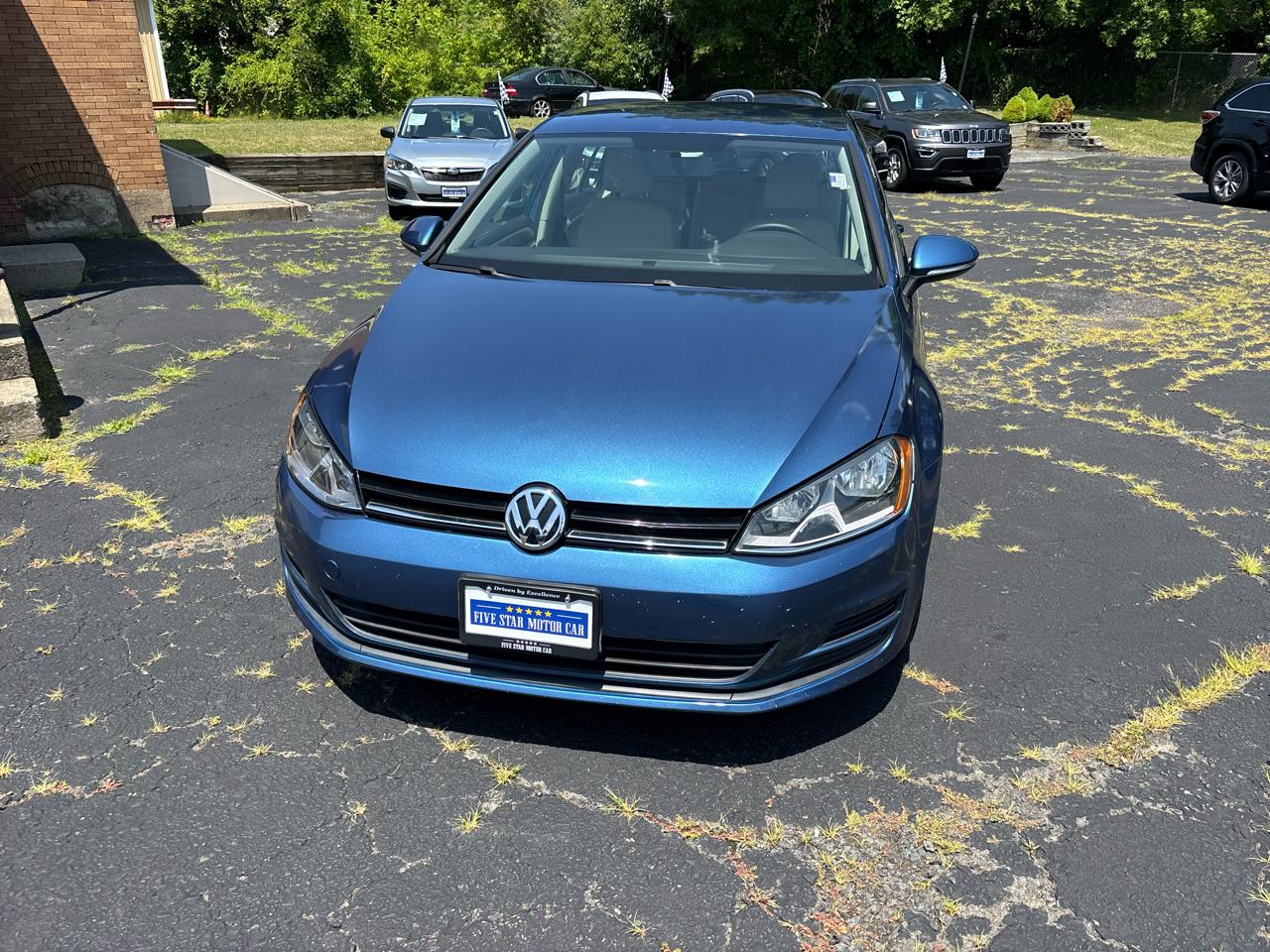 Volkswagen Golf 1.8T 4-Door S Manual 2017