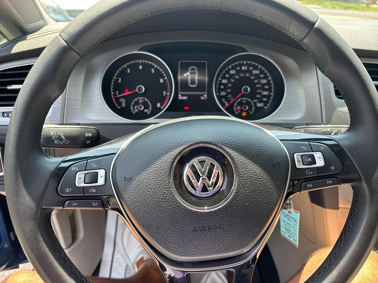 Volkswagen Golf 1.8T 4-Door S Manual 2017