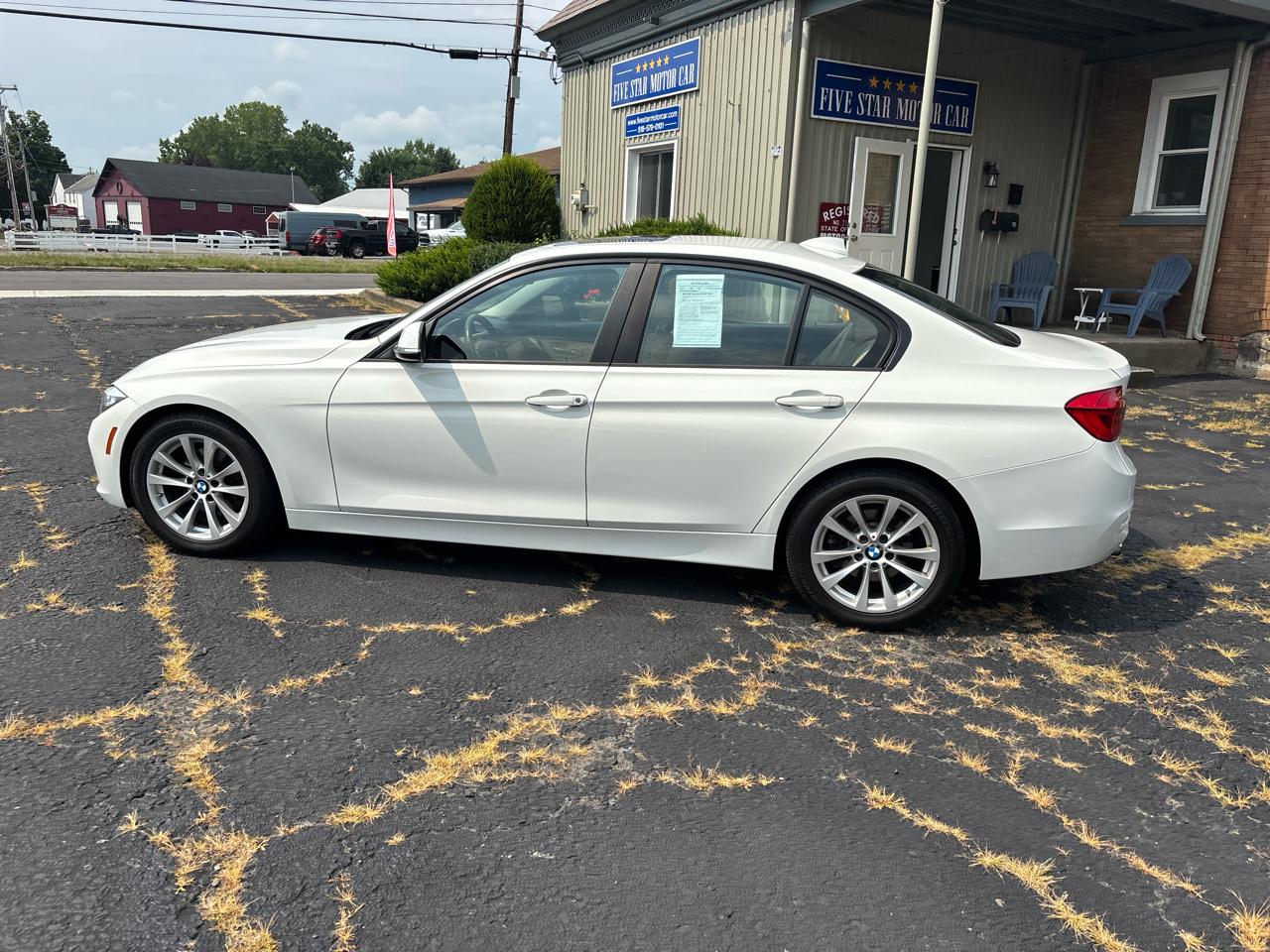BMW 3-Series 320i xDrive Sedan 2017