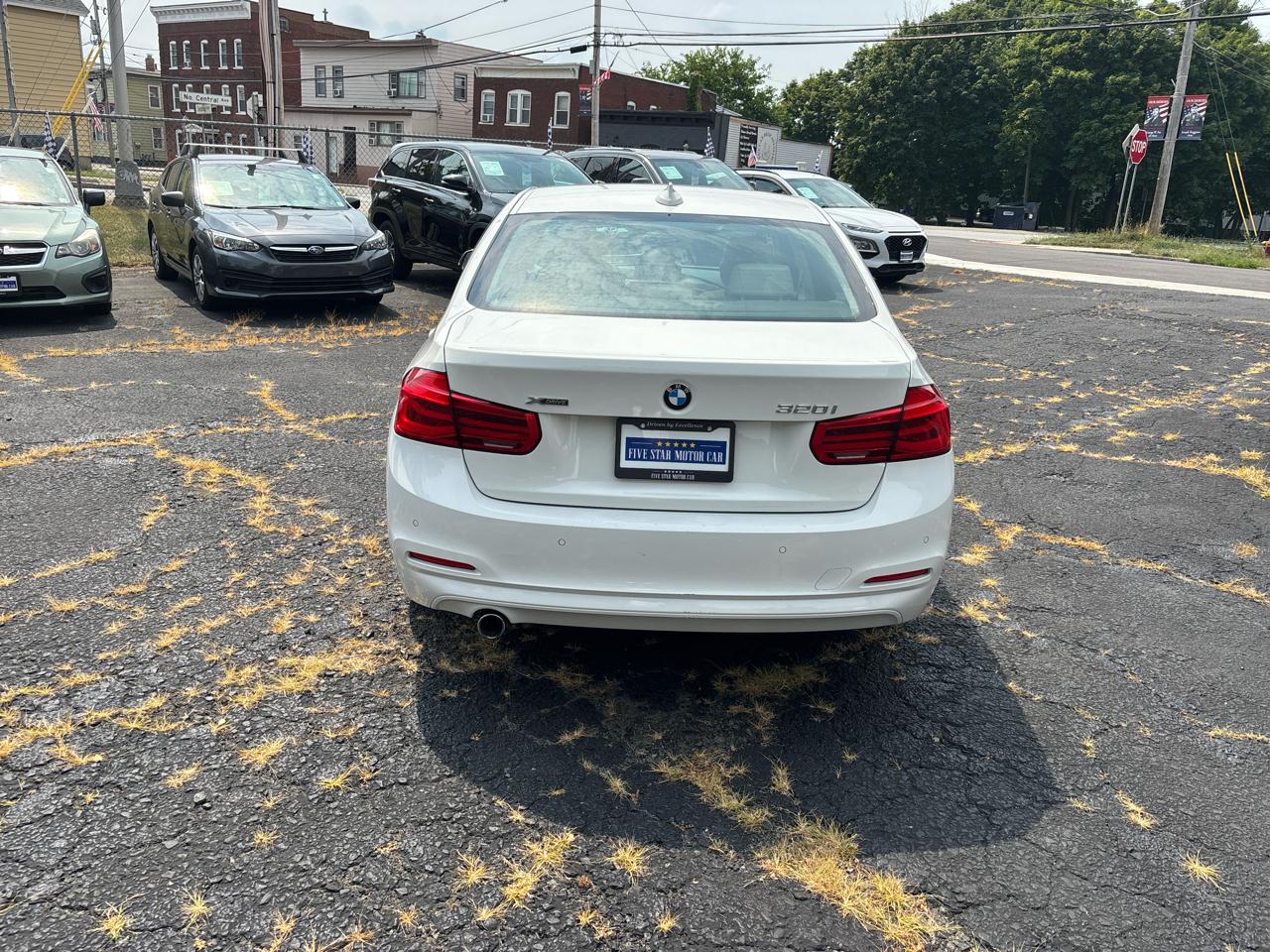 BMW 3-Series 320i xDrive Sedan 2017