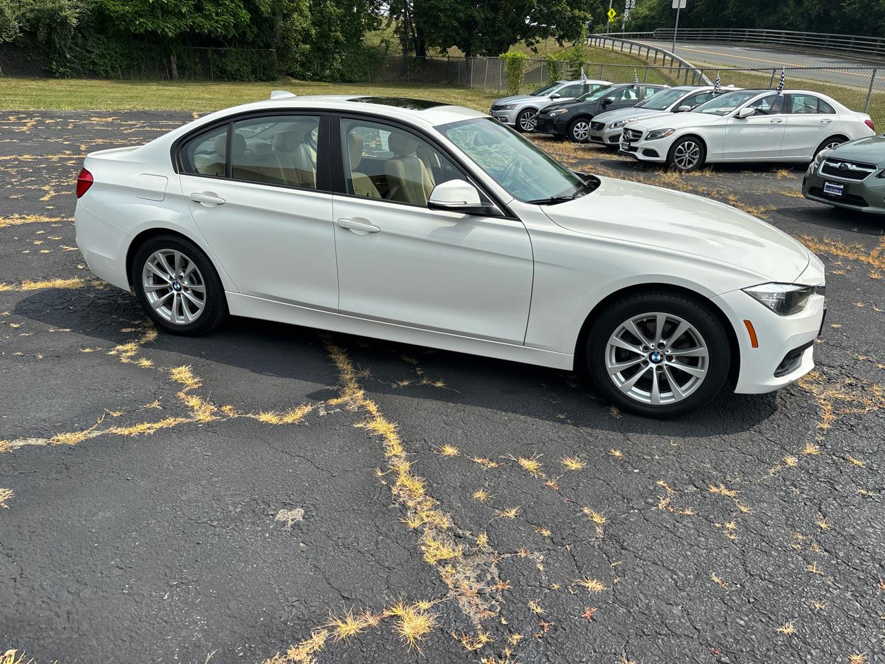 BMW 3-Series 320i xDrive Sedan 2017