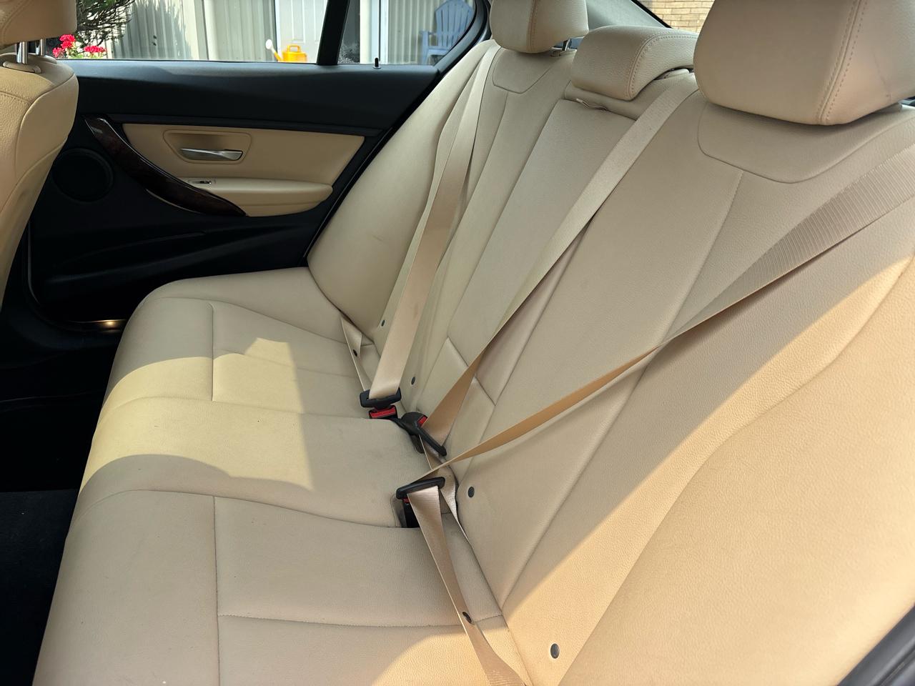 BMW 3-Series 320i xDrive Sedan 2017