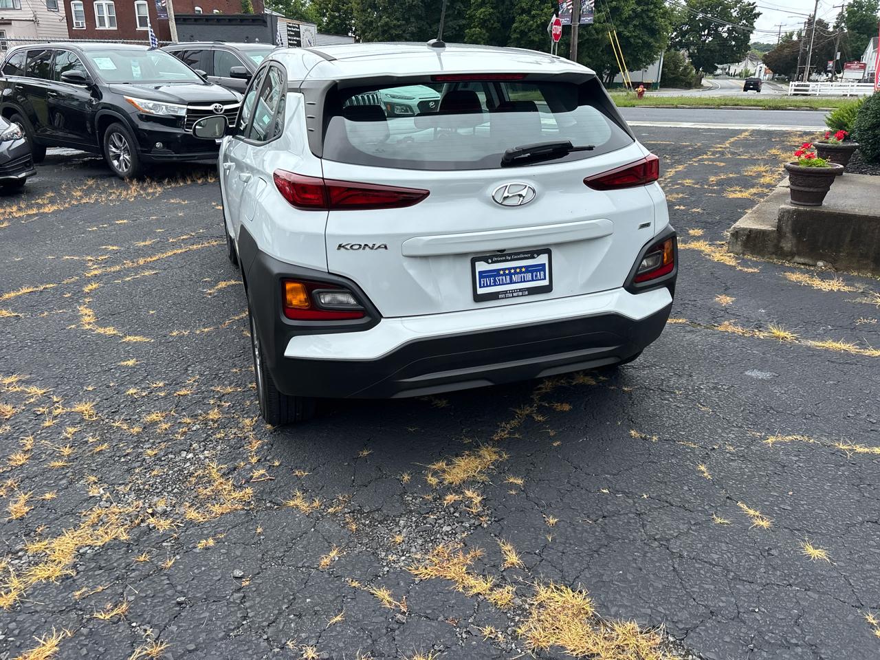Hyundai Kona SE AWD 2021