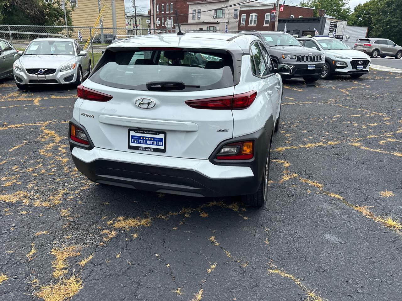 Hyundai Kona SE AWD 2021
