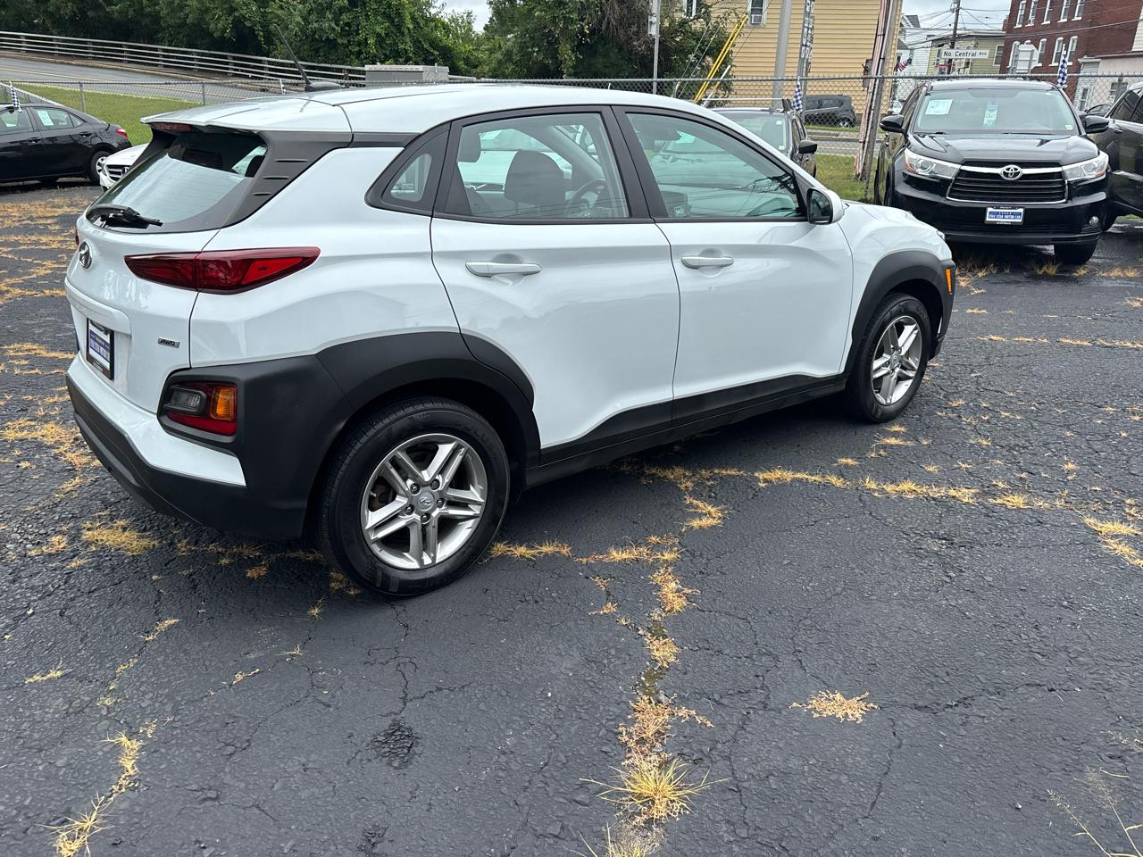 Hyundai Kona SE AWD 2021