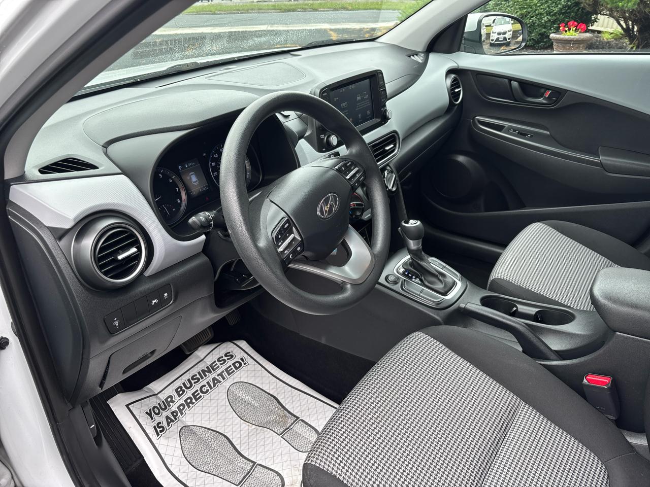 Hyundai Kona SE AWD 2021