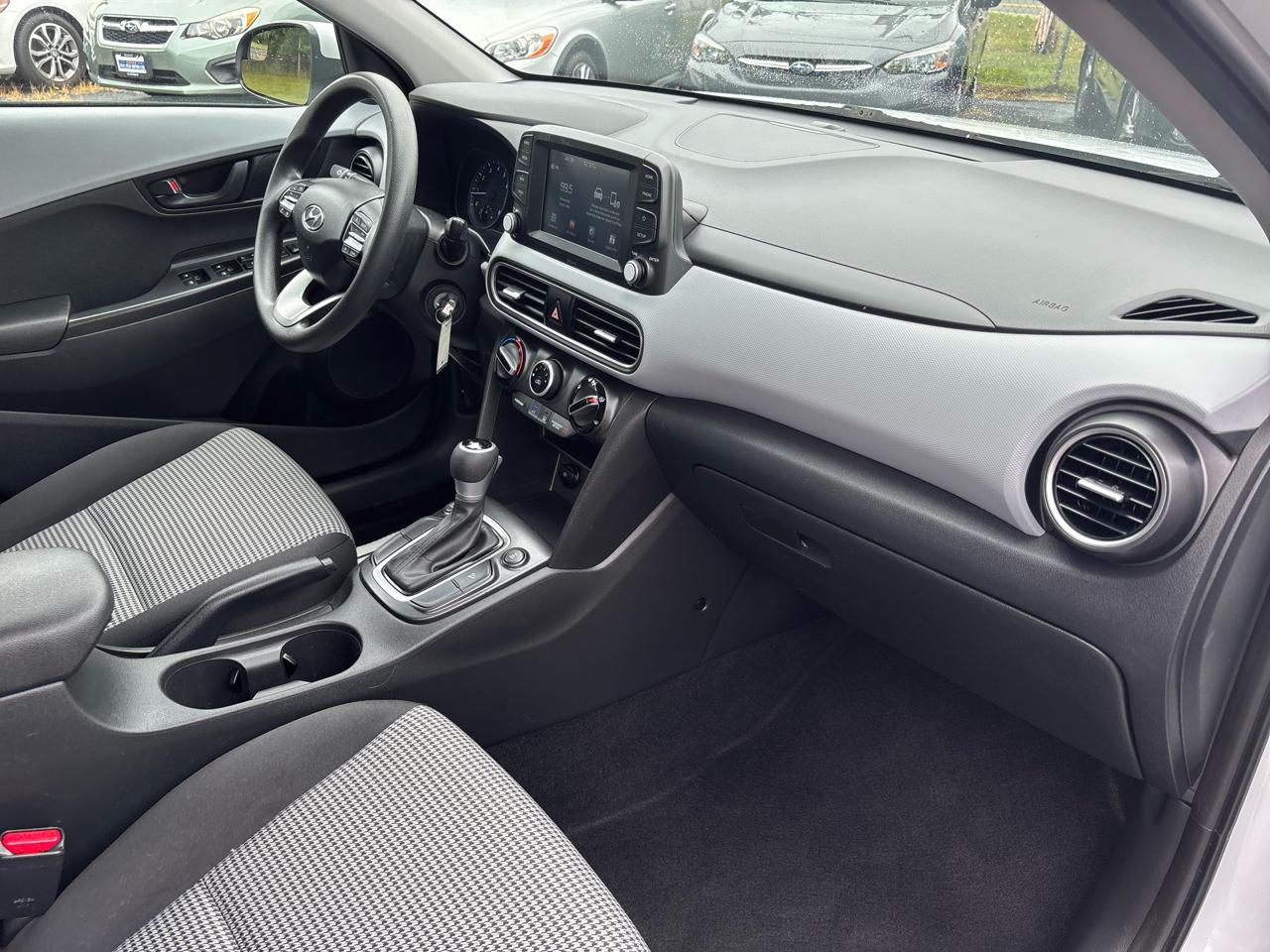 Hyundai Kona SE AWD 2021