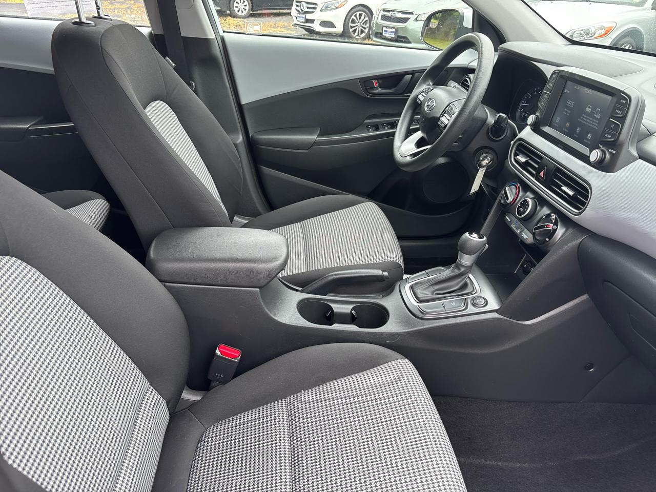 Hyundai Kona SE AWD 2021