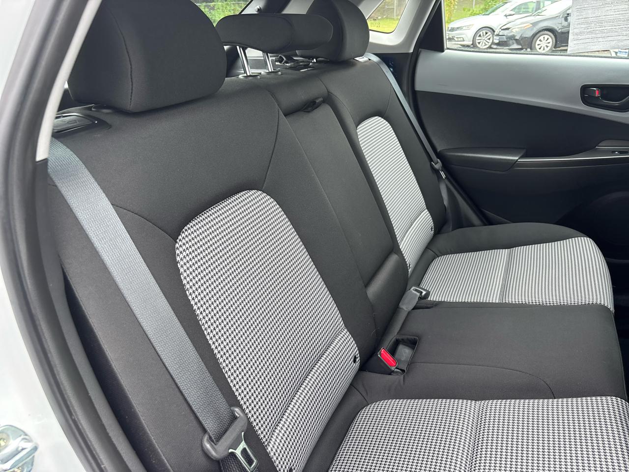 Hyundai Kona SE AWD 2021