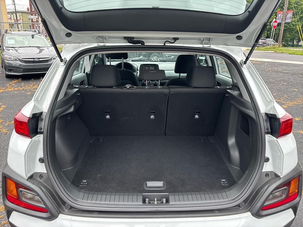 Hyundai Kona SE AWD 2021