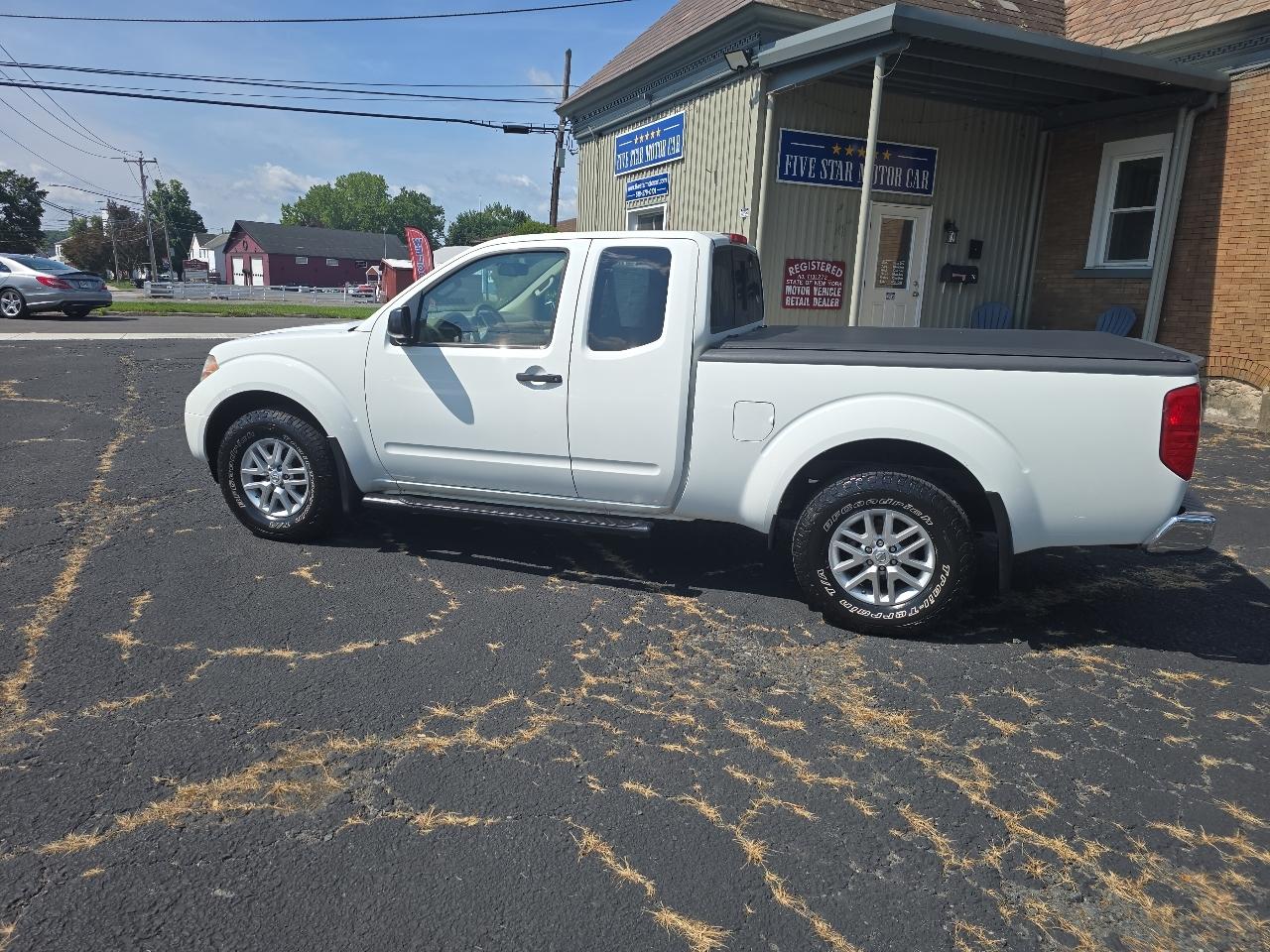 Nissan Frontier SV Crew Cab V6 2015