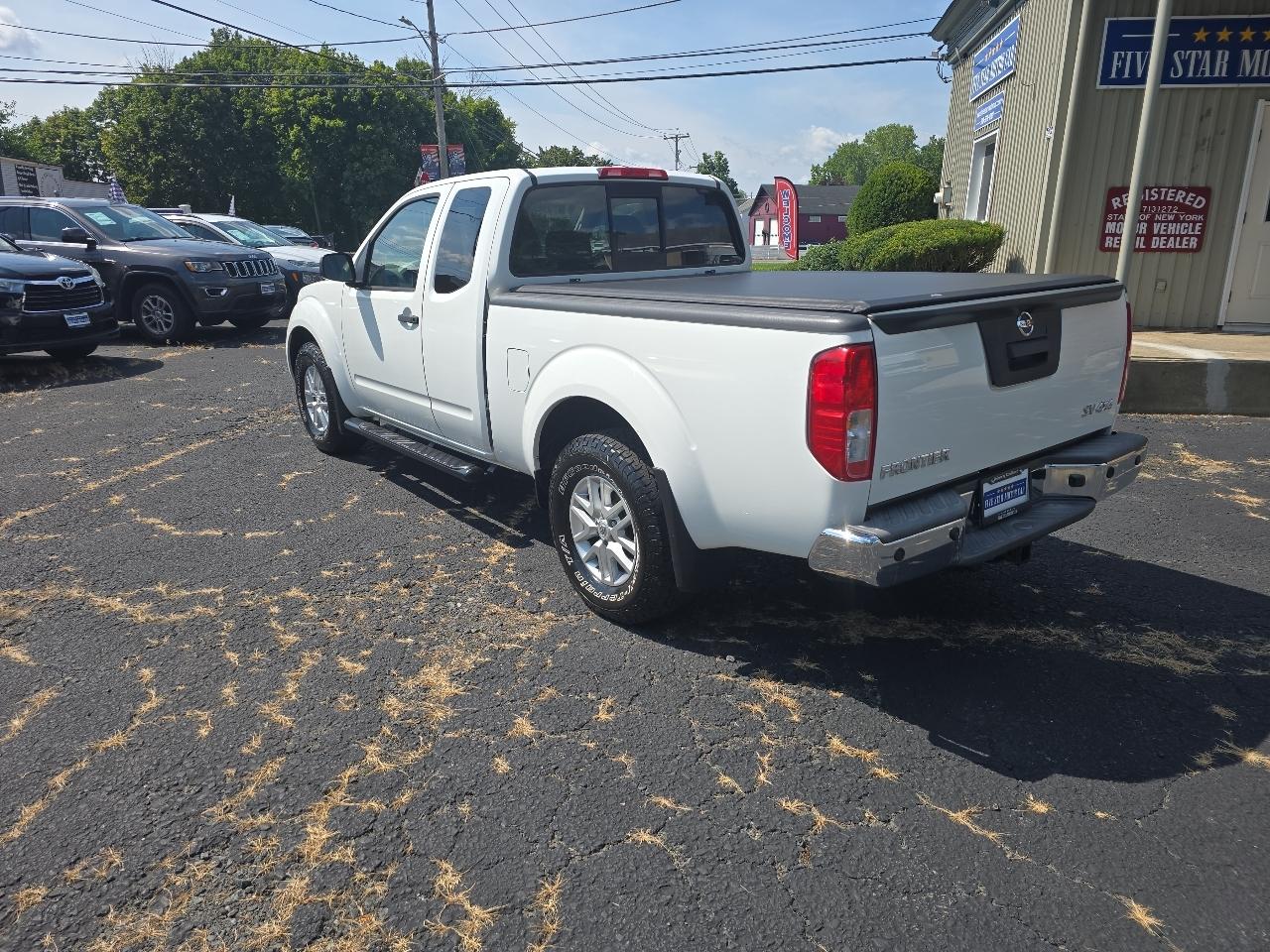 Nissan Frontier SV Crew Cab V6 2015
