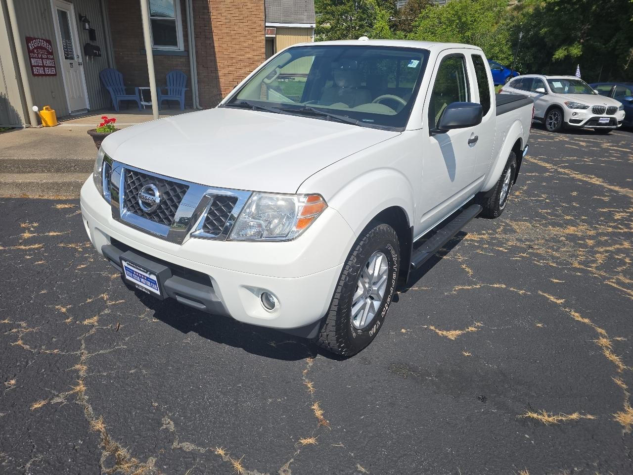 Nissan Frontier SV Crew Cab V6 2015