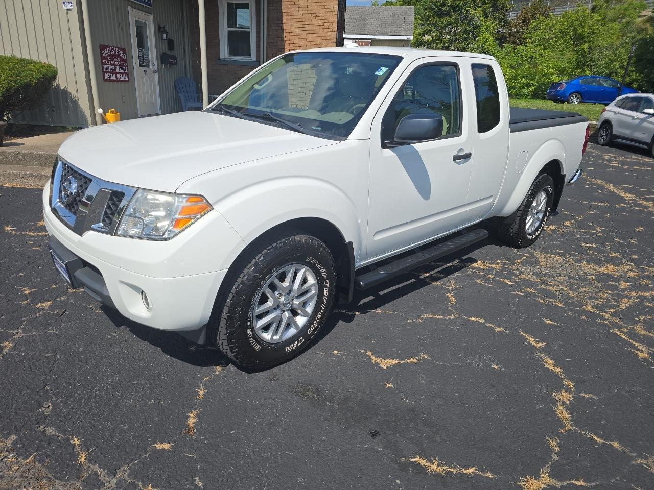 Nissan Frontier SV Crew Cab V6 2015