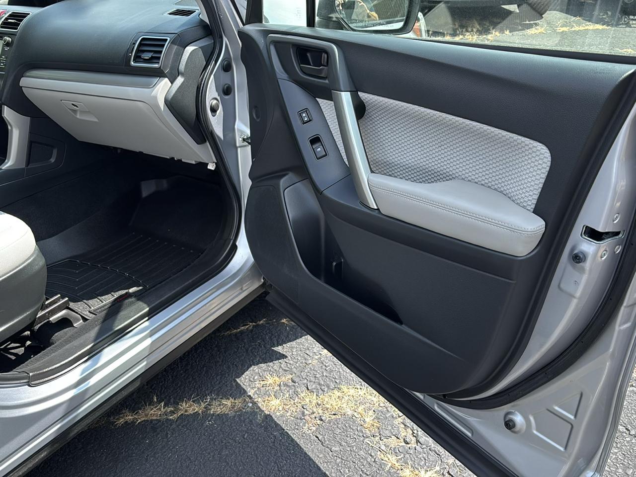 Subaru Forester 2.5i Manual 2017