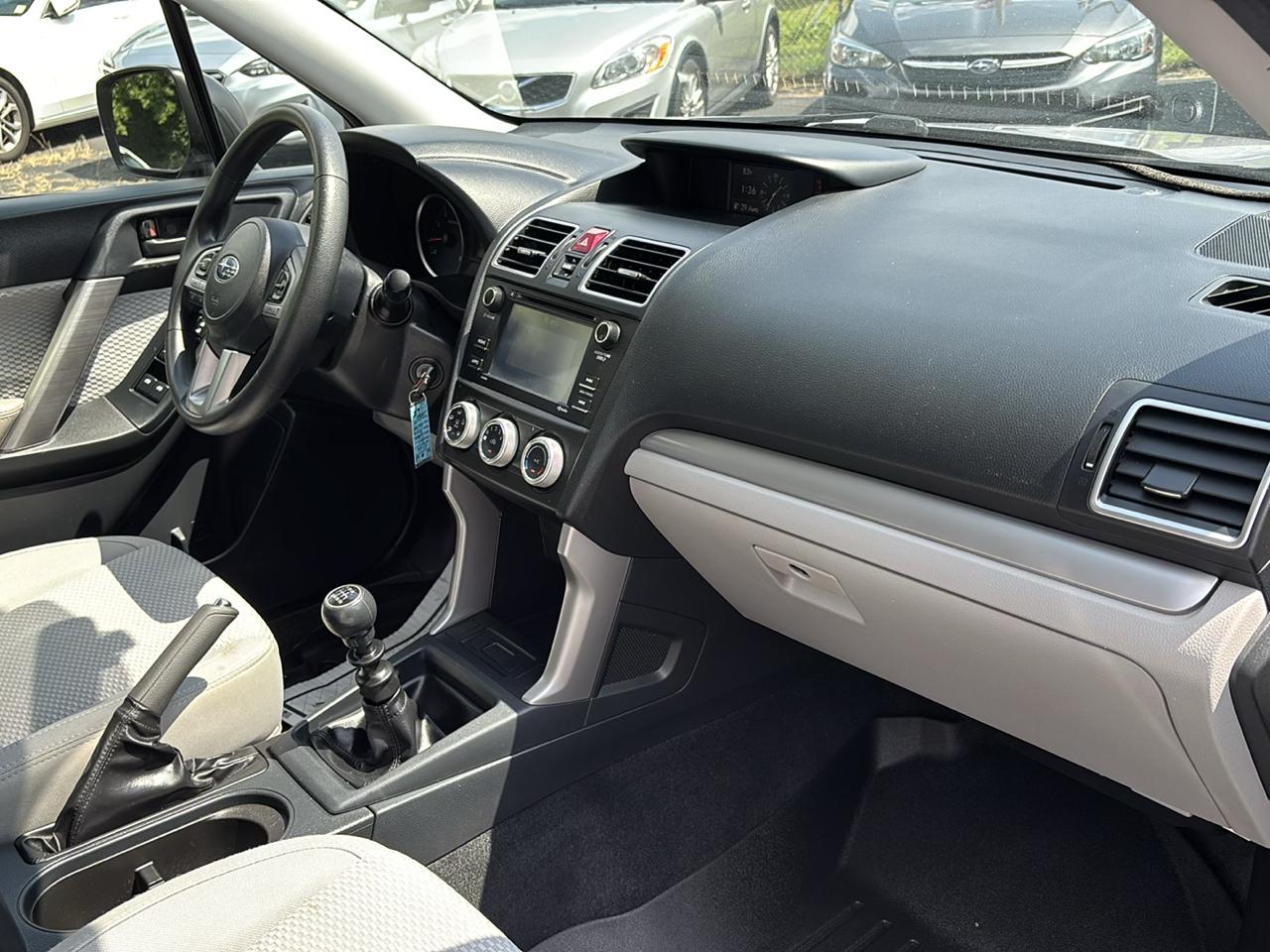 Subaru Forester 2.5i Manual 2017