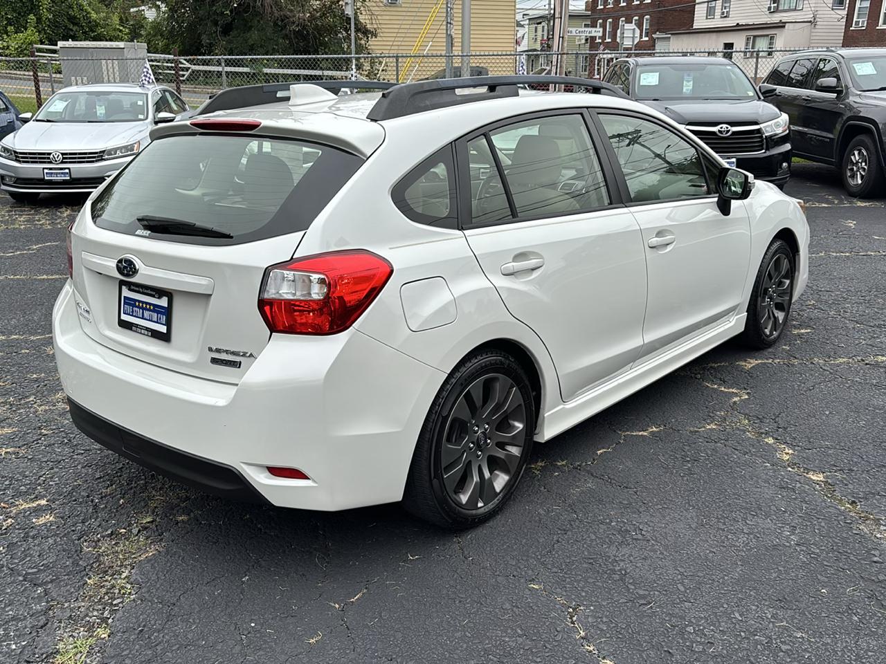 Subaru Impreza 2.0i Sport Limited PZEV 5-Door 2016