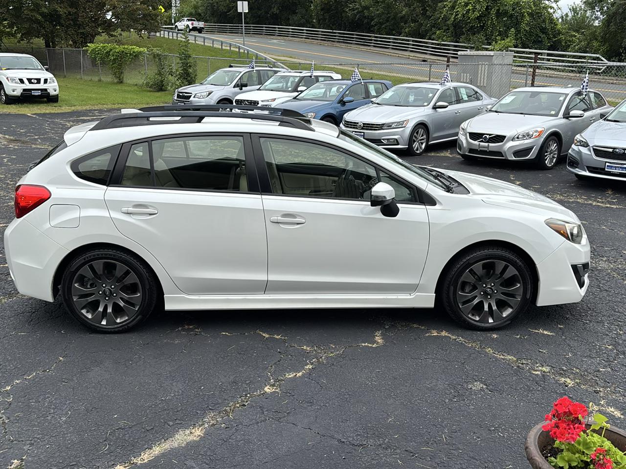 Subaru Impreza 2.0i Sport Limited PZEV 5-Door 2016