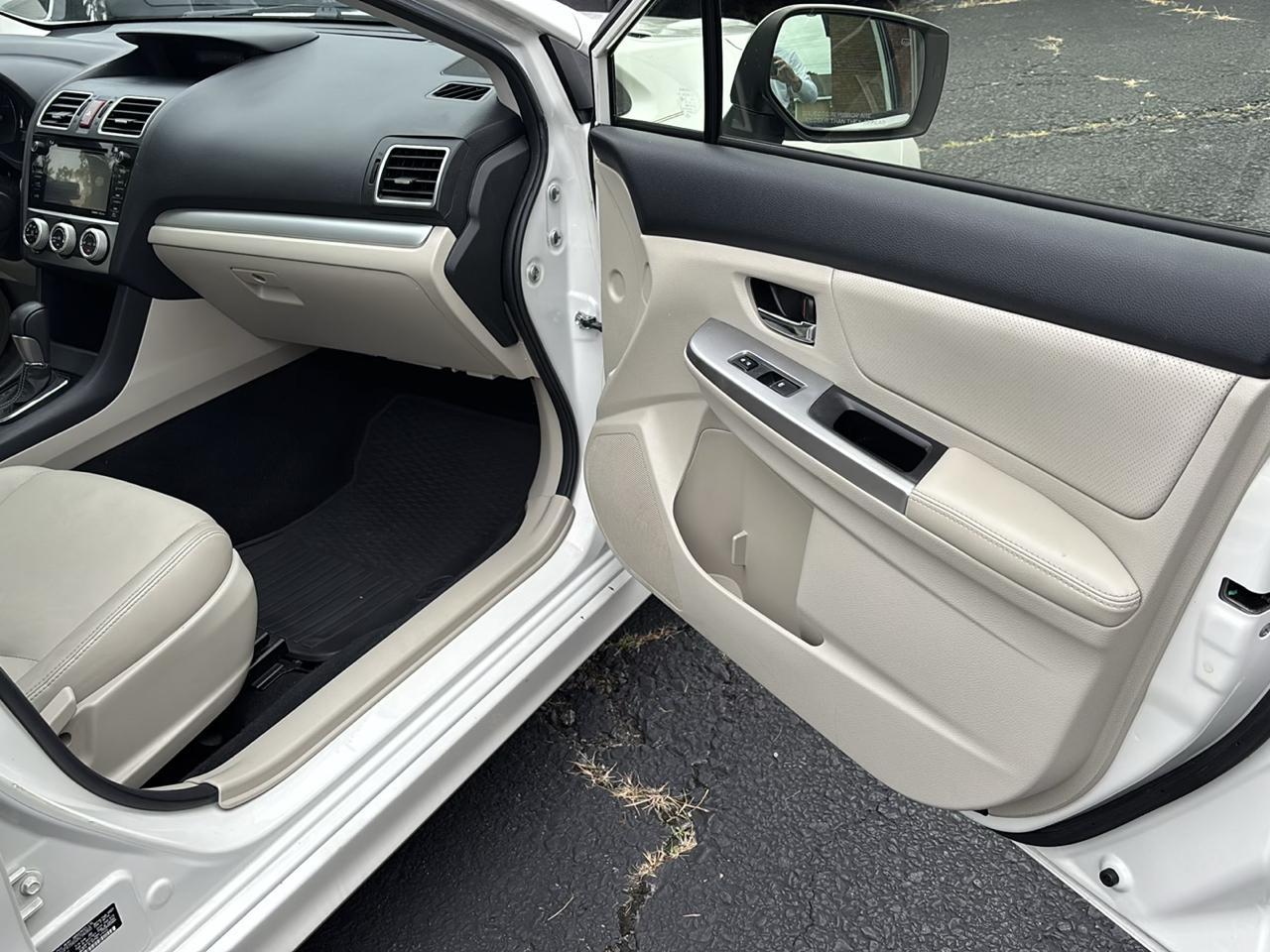 Subaru Impreza 2.0i Sport Limited PZEV 5-Door 2016