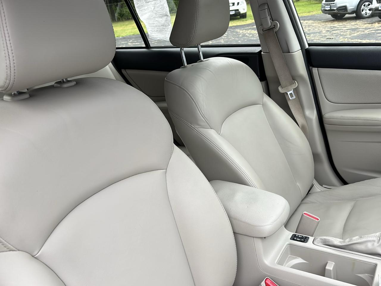 Subaru Impreza 2.0i Sport Limited PZEV 5-Door 2016