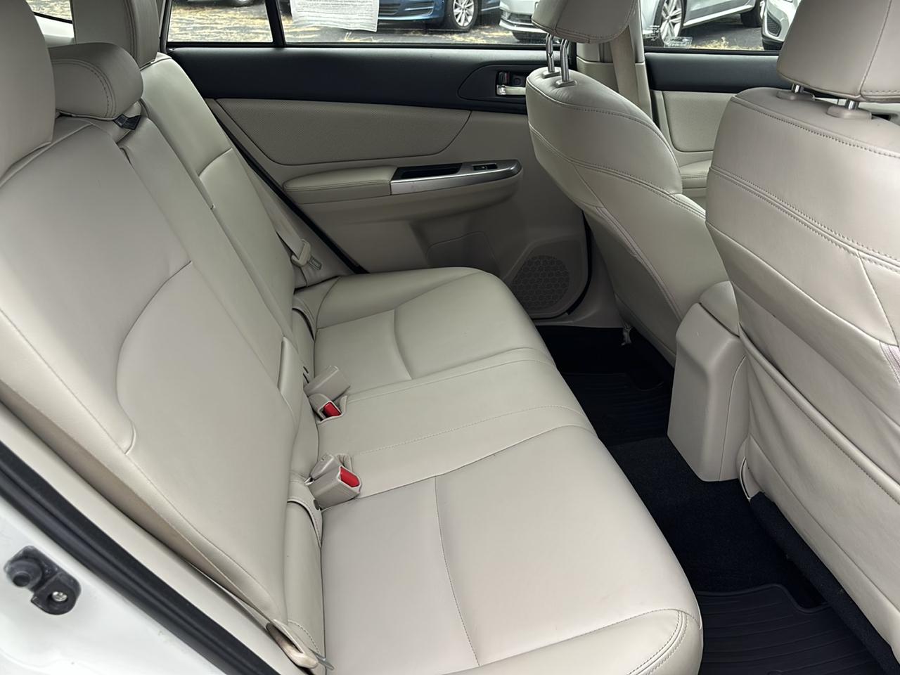 Subaru Impreza 2.0i Sport Limited PZEV 5-Door 2016