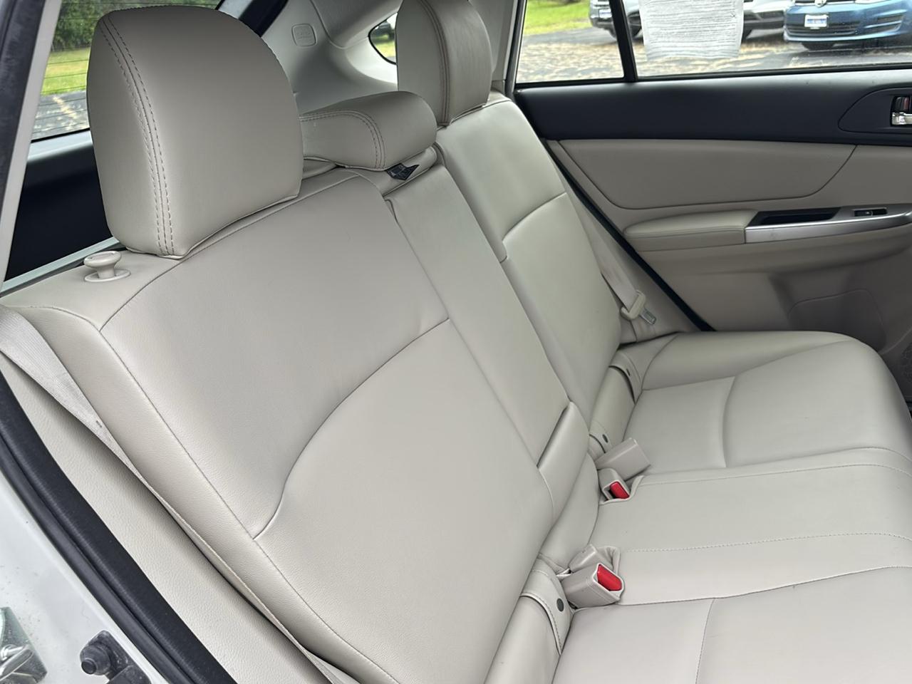 Subaru Impreza 2.0i Sport Limited PZEV 5-Door 2016
