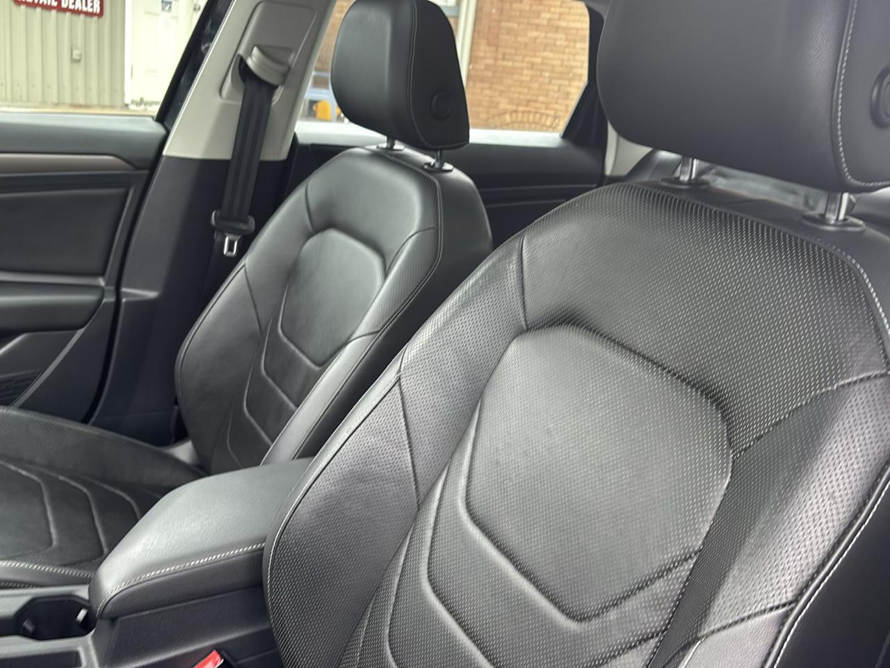 Volkswagen Jetta 1.4T SEL Premium 8A 2021