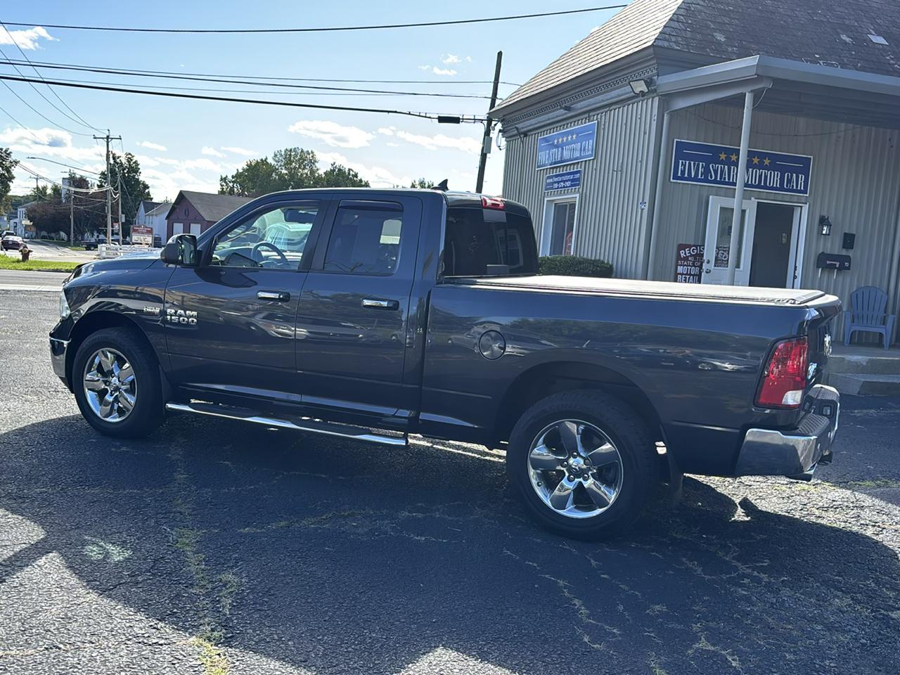 RAM 1500 4WD Quad Cab 140.5" Big Horn 2016