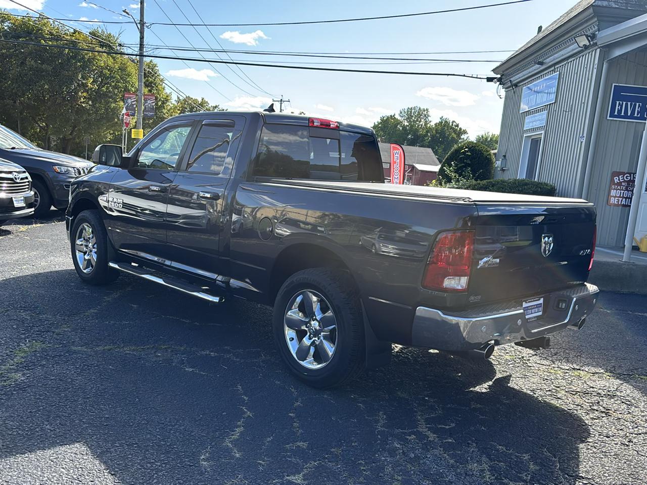 RAM 1500 4WD Quad Cab 140.5" Big Horn 2016
