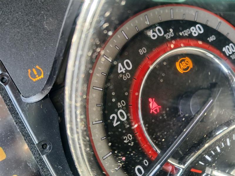 BMW 5-Series 4dr Sdn 528i xDrive AWD 2013 BMW 5-Series 4dr Sdn 528i xDrive AWD 2013