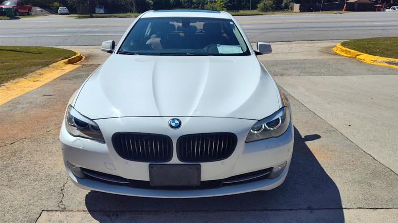 BMW 5-Series 4dr Sdn 528i xDrive AWD 2013 BMW 5-Series 4dr Sdn 528i xDrive AWD 2013