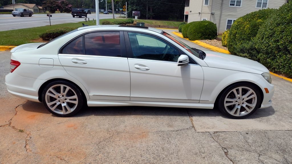 2011 Mercedes-Benz C-Class 4dr Sdn C 300 Luxury RWD