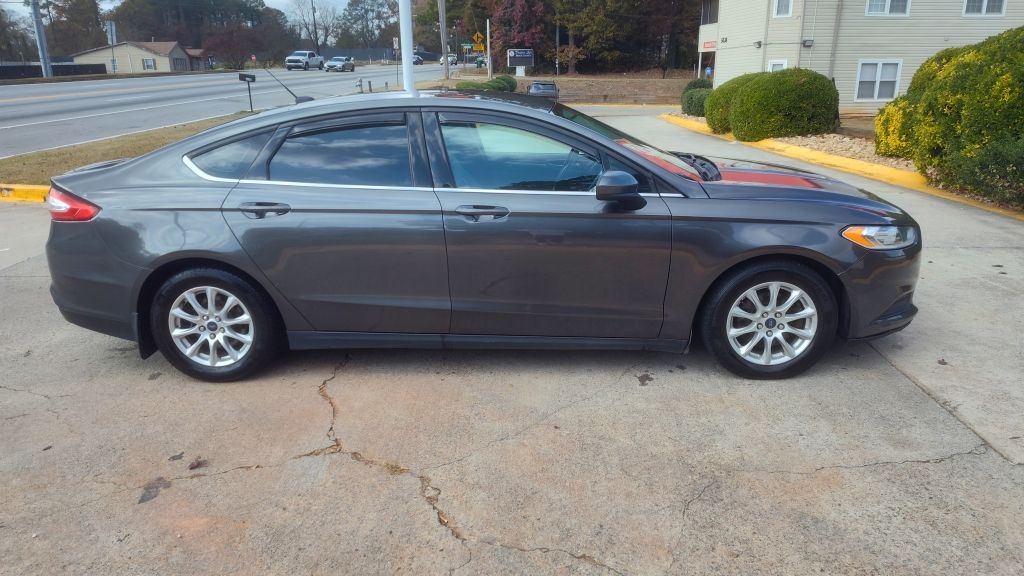 Ford Fusion 4dr Sdn SE FWD 2016