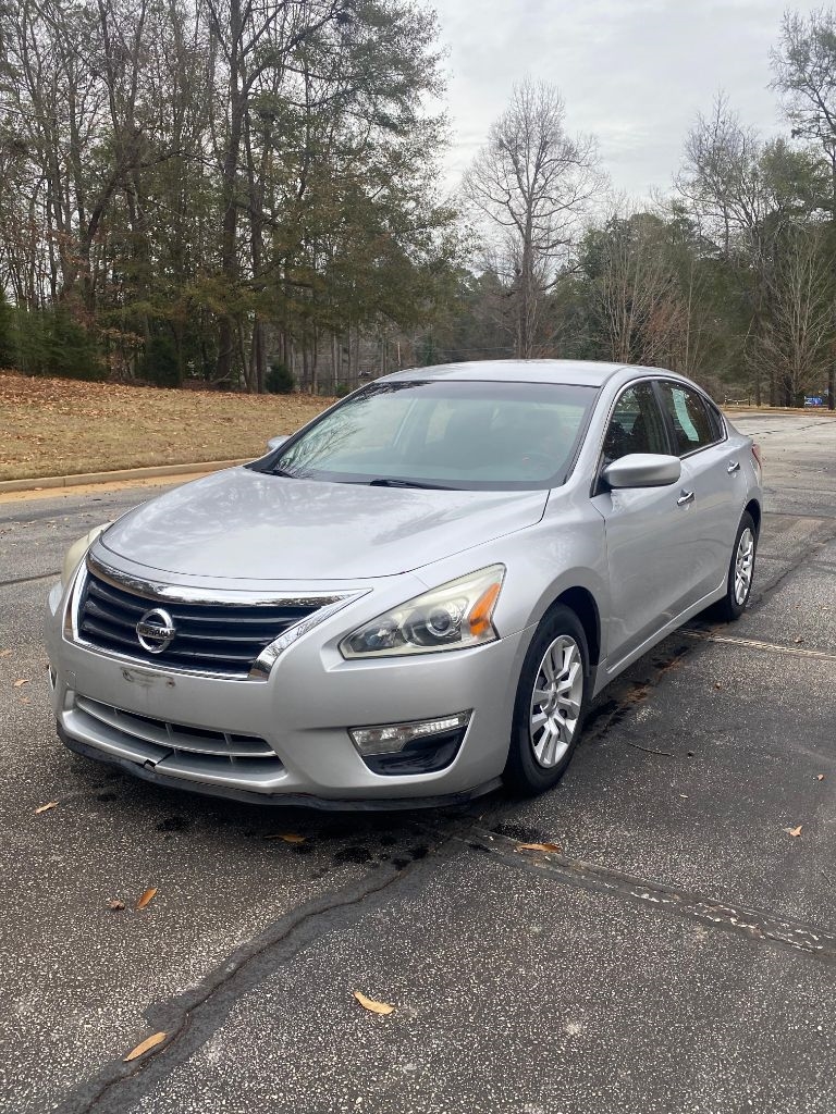 Nissan Altima 4dr Sdn I4 2.5 S 2013