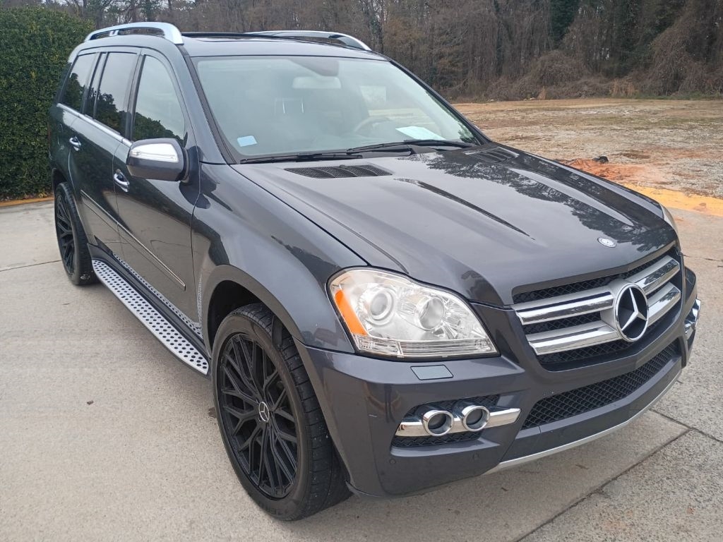 2010 Mercedes-Benz GL-Class Base's photo