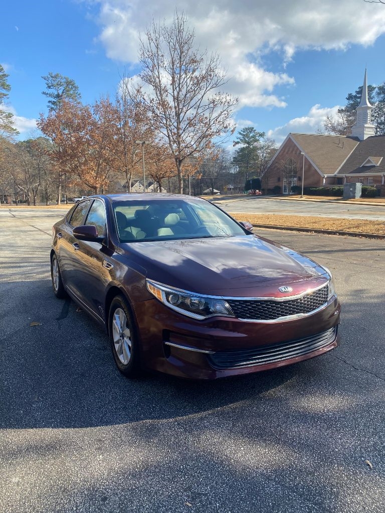 2016 Kia Optima LX's photo