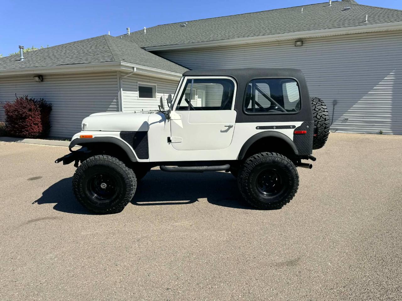 Jeep CJ-7 Base 1977