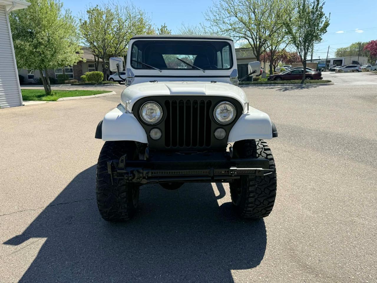 Jeep CJ-7 Base 1977