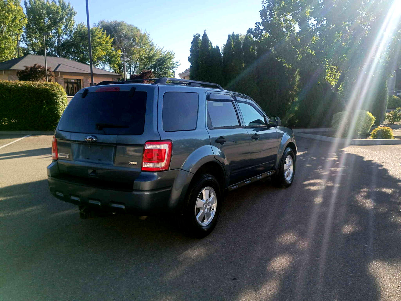 2011 Ford Escape XLT photo 4