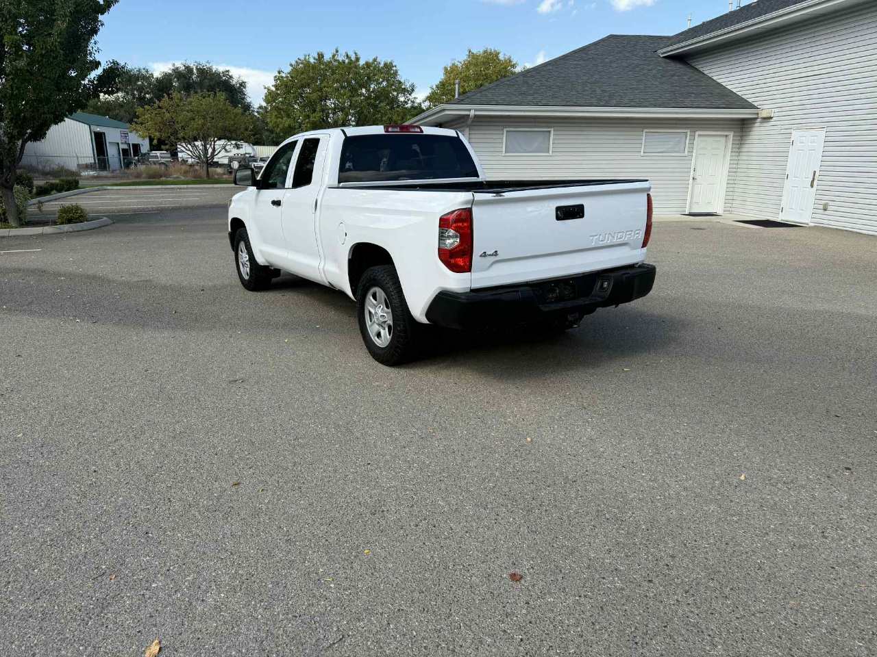 2019 Toyota Tundra Double Cab SR photo 2