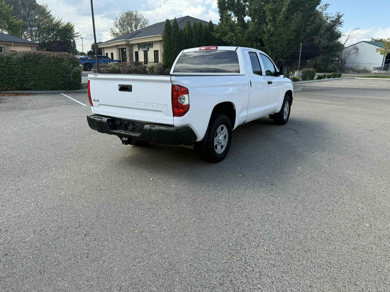 2019 Toyota Tundra Double Cab SR photo 4