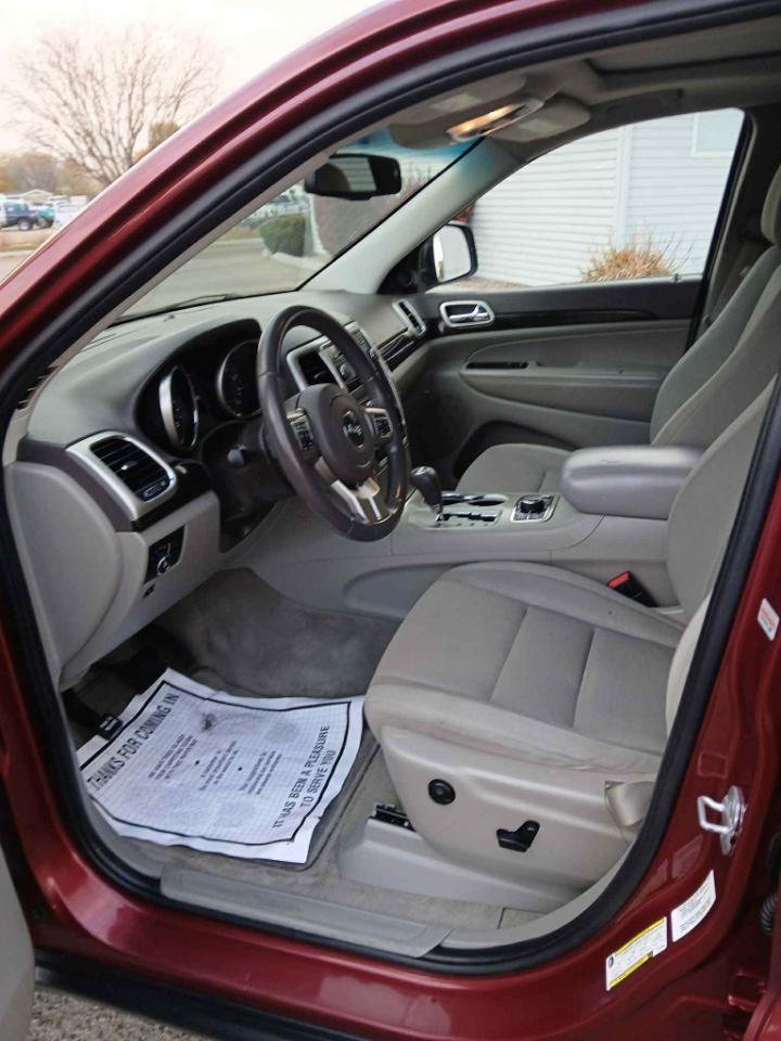 Jeep Grand Cherokee Laredo 2012