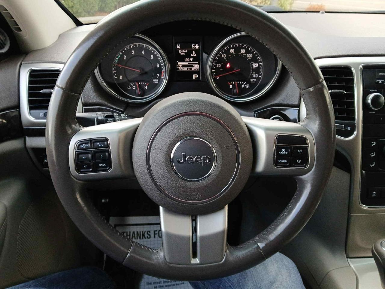 Jeep Grand Cherokee Laredo 2012