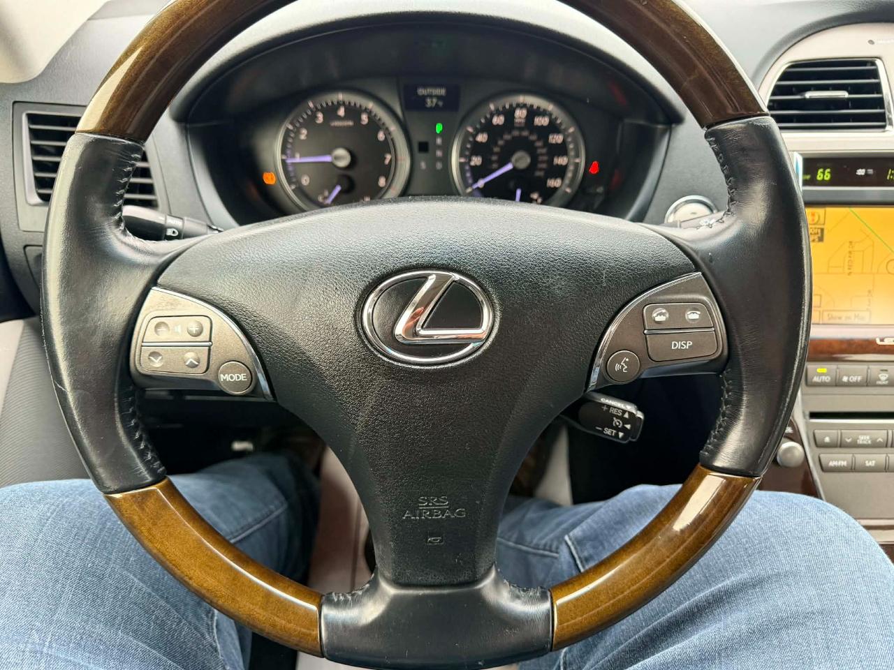 Lexus ES 350  2012