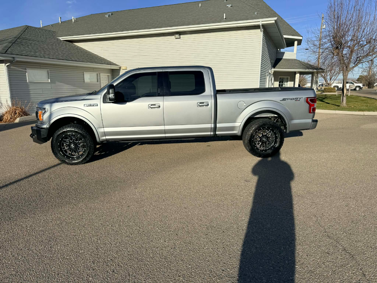 2020 Ford F-150 photo 2