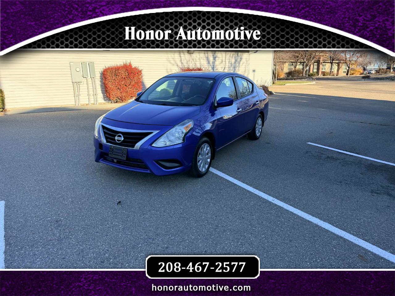 Nissan Versa  2015