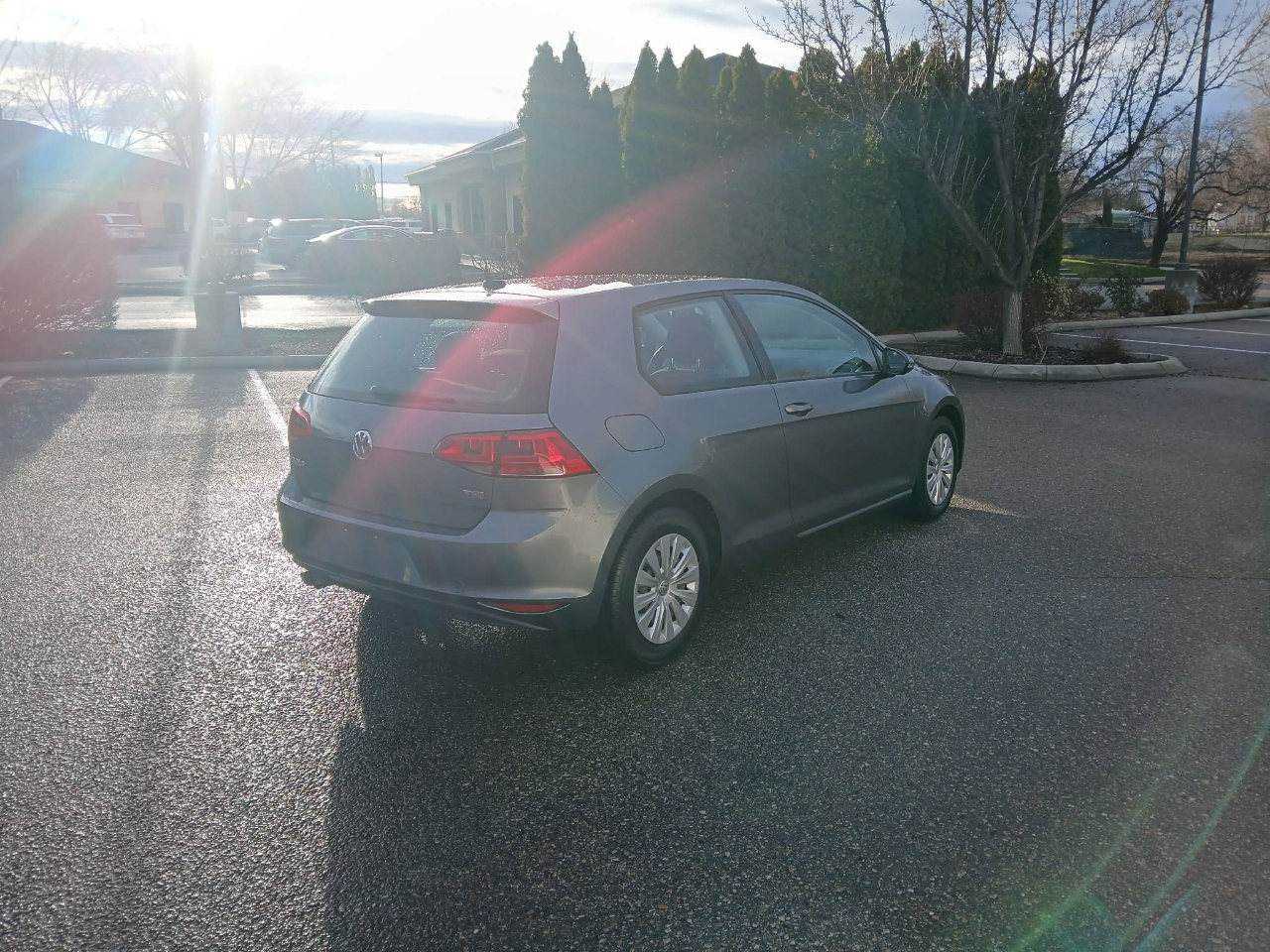 Volkswagen Golf 2dr HB Man Launch Edition *Ltd Avail* 2015