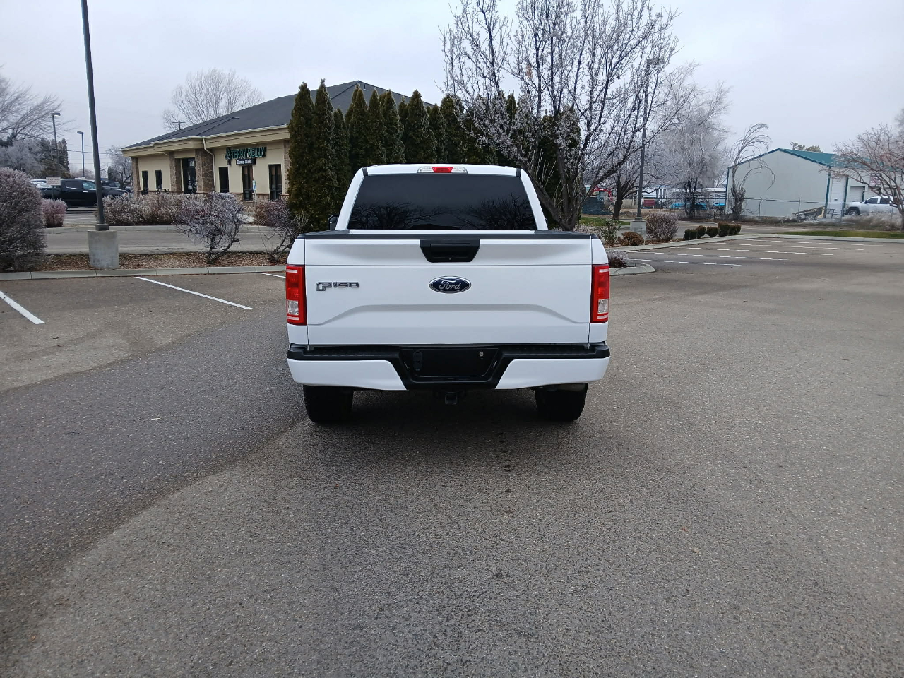 Ford F-150 4WD SuperCab 145" STX 2017