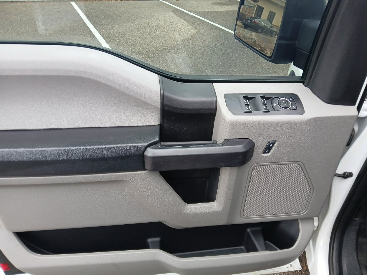 Ford F-150 4WD SuperCab 145" STX 2017